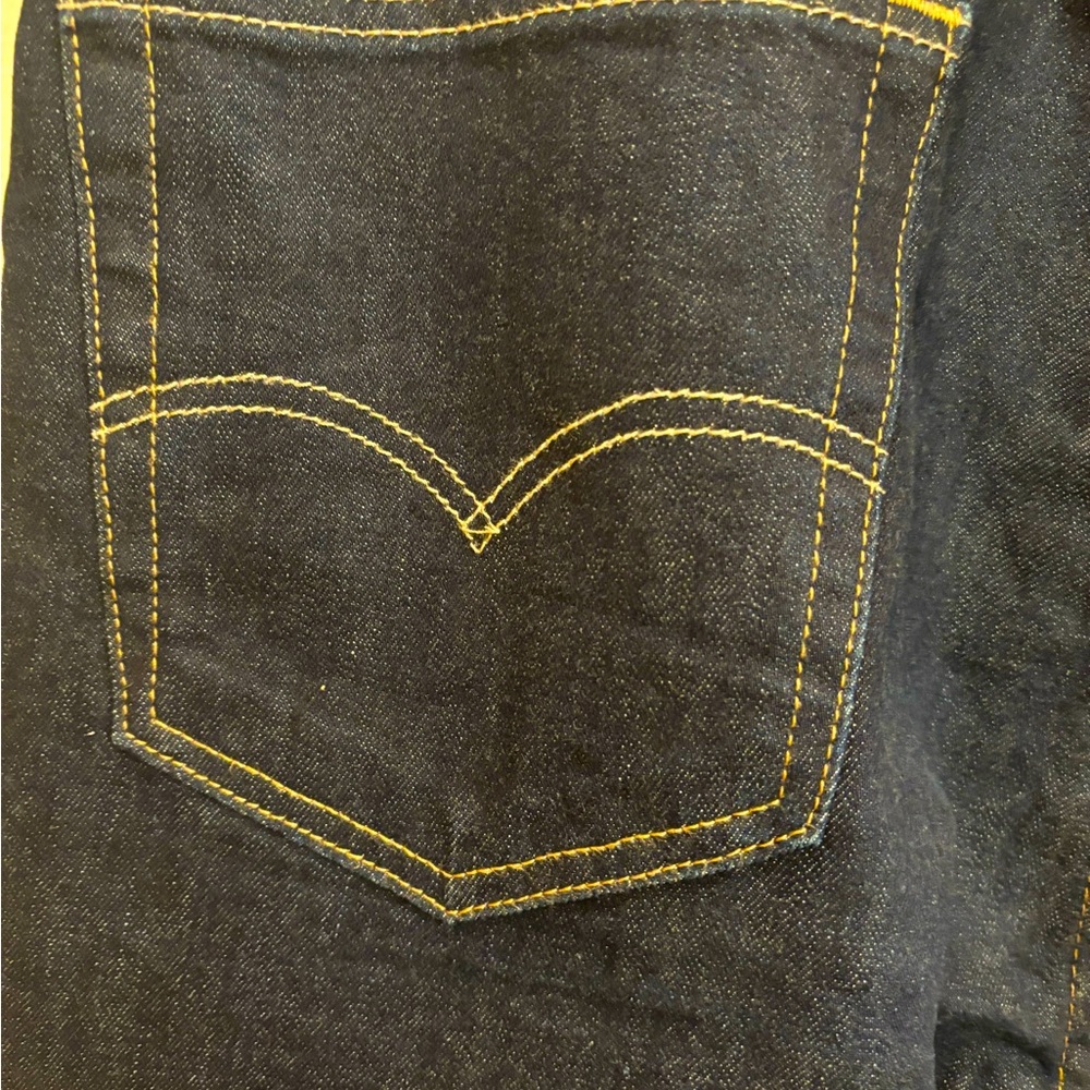 Levi’s - Picture 4 of 9